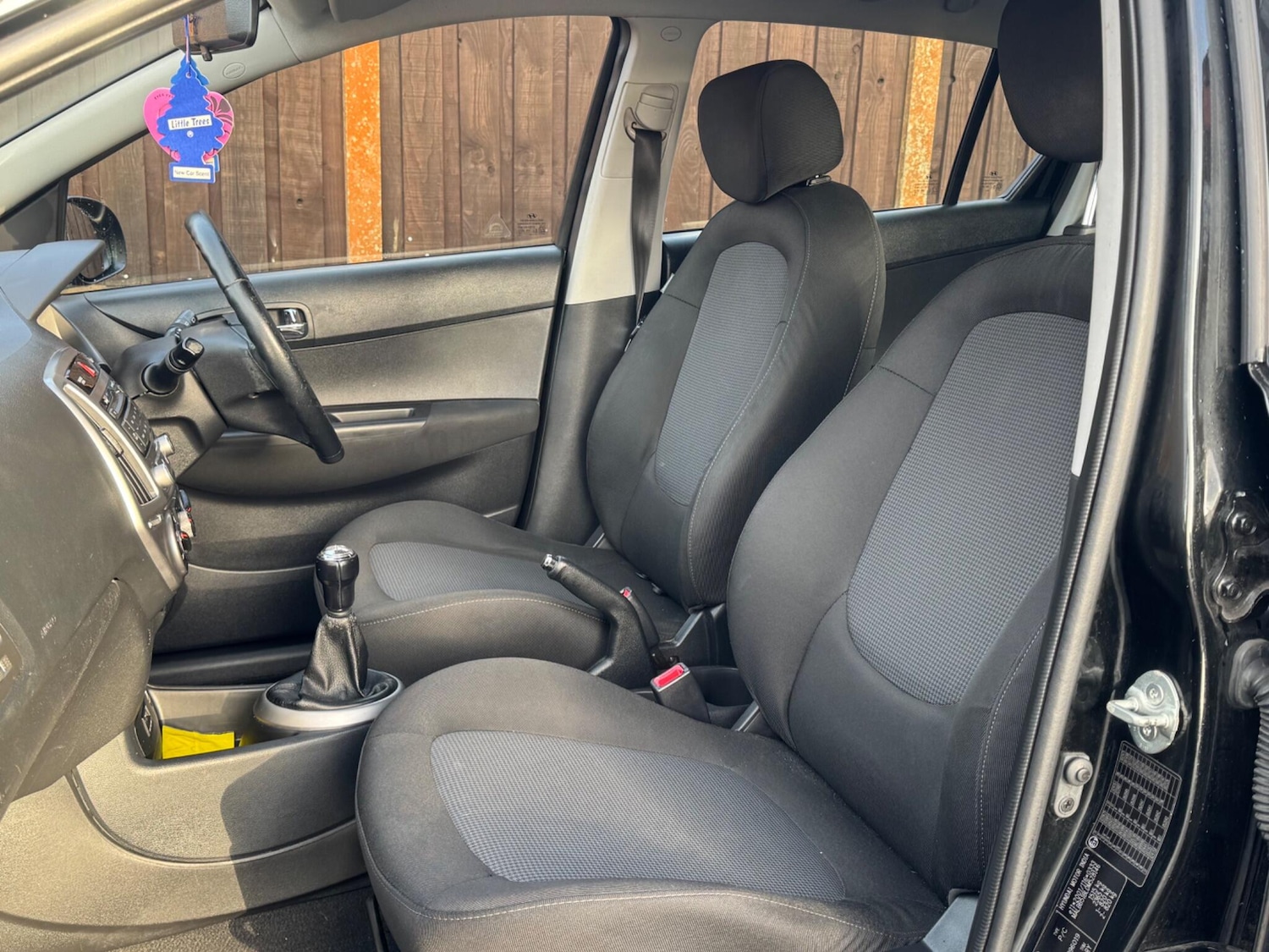 Used Hyundai i20 2013 for sale - 76965185: Photo 27