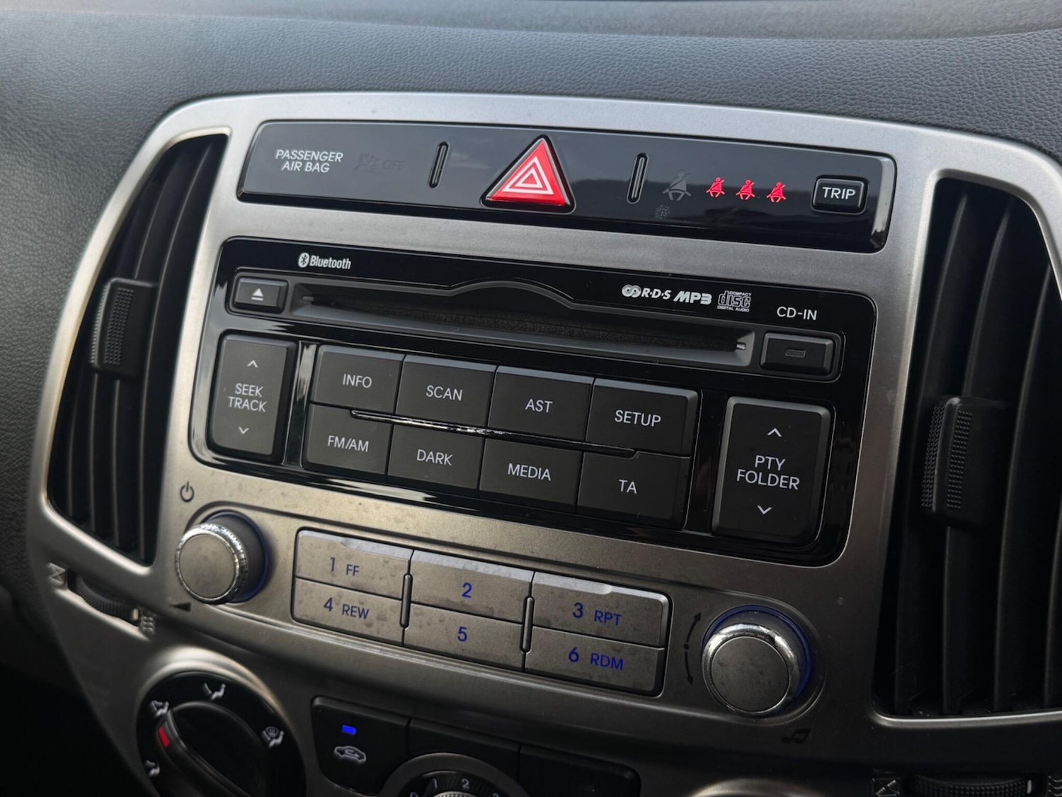 Used Hyundai i20 2013 for sale - 76965185: Photo 42