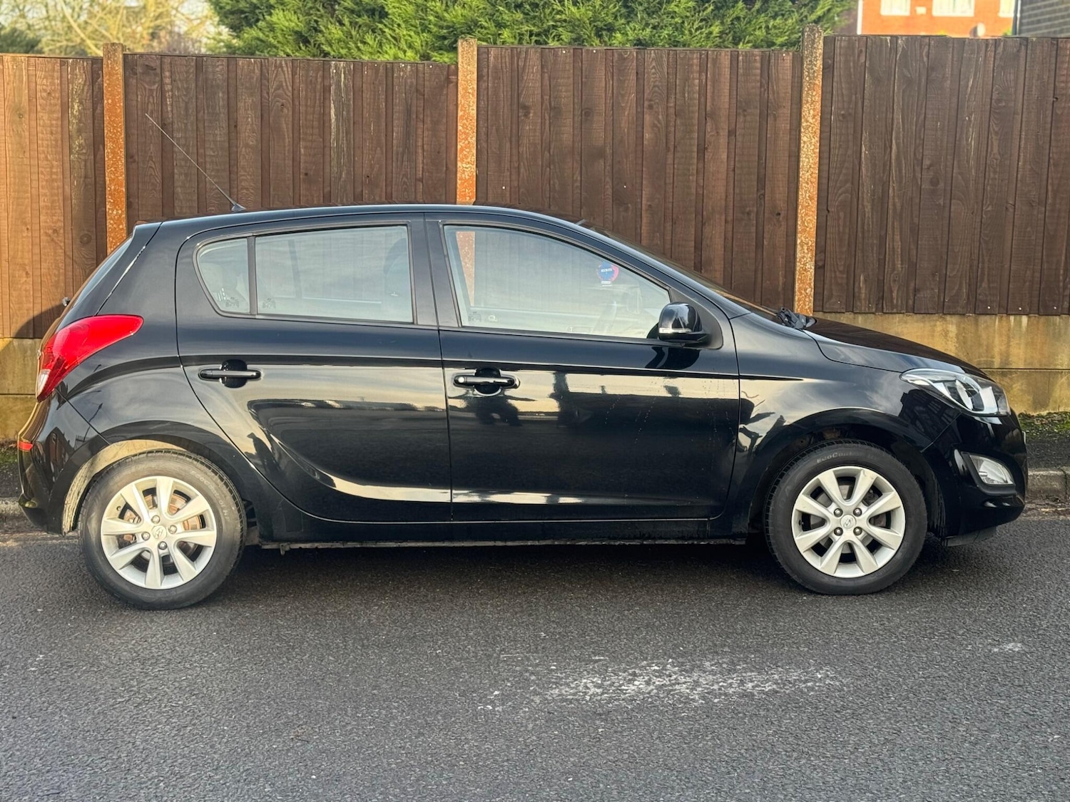 Used Hyundai i20 2013 for sale - 76965185: Photo 8