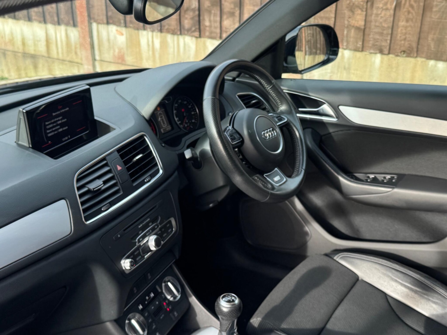 Used Audi Q3 2014 for sale - 77612695: Photo 32