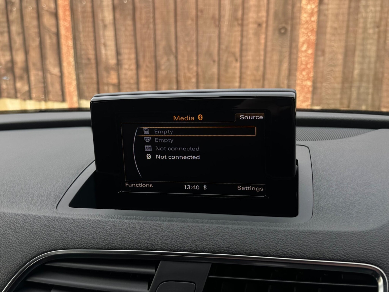 Used Audi Q3 2014 for sale - 77612695: Photo 41