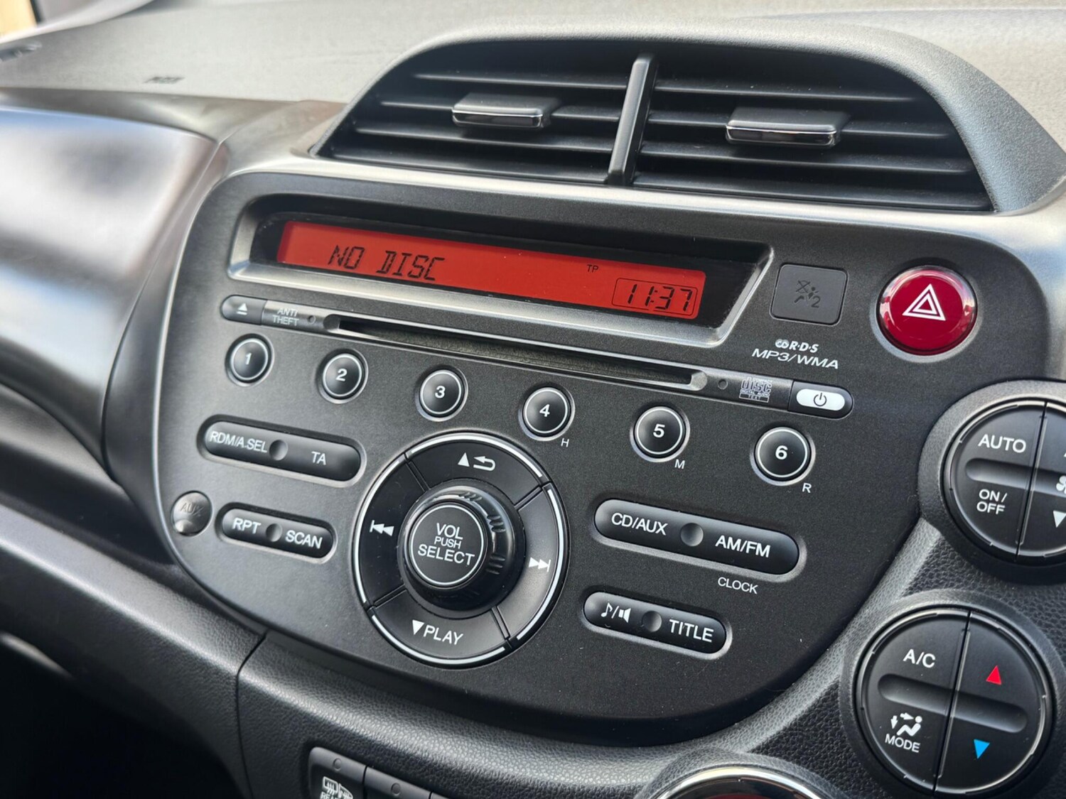 Used Honda Jazz 2014 for sale - 77838760: Photo 43