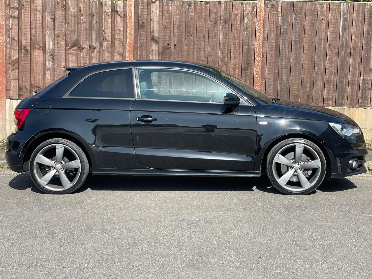 Used Audi A1 2014 for sale - 78170816: Photo 15