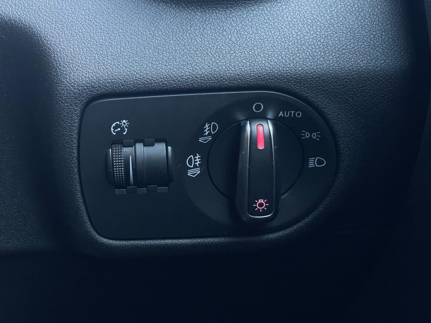 Used Audi A1 2014 for sale - 78170816: Photo 25