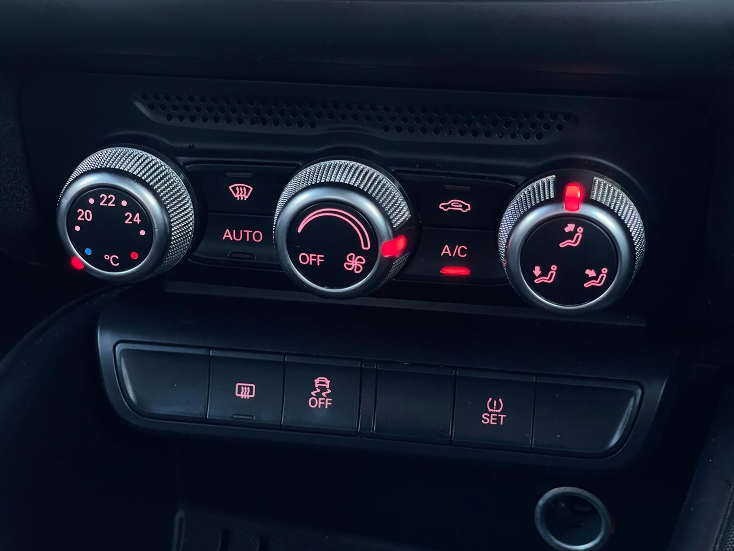 Used Audi A1 2014 for sale - 78170816: Photo 27