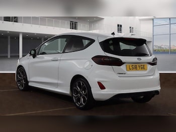 Used Ford Fiesta 2018 for sale - 76440309: Photo