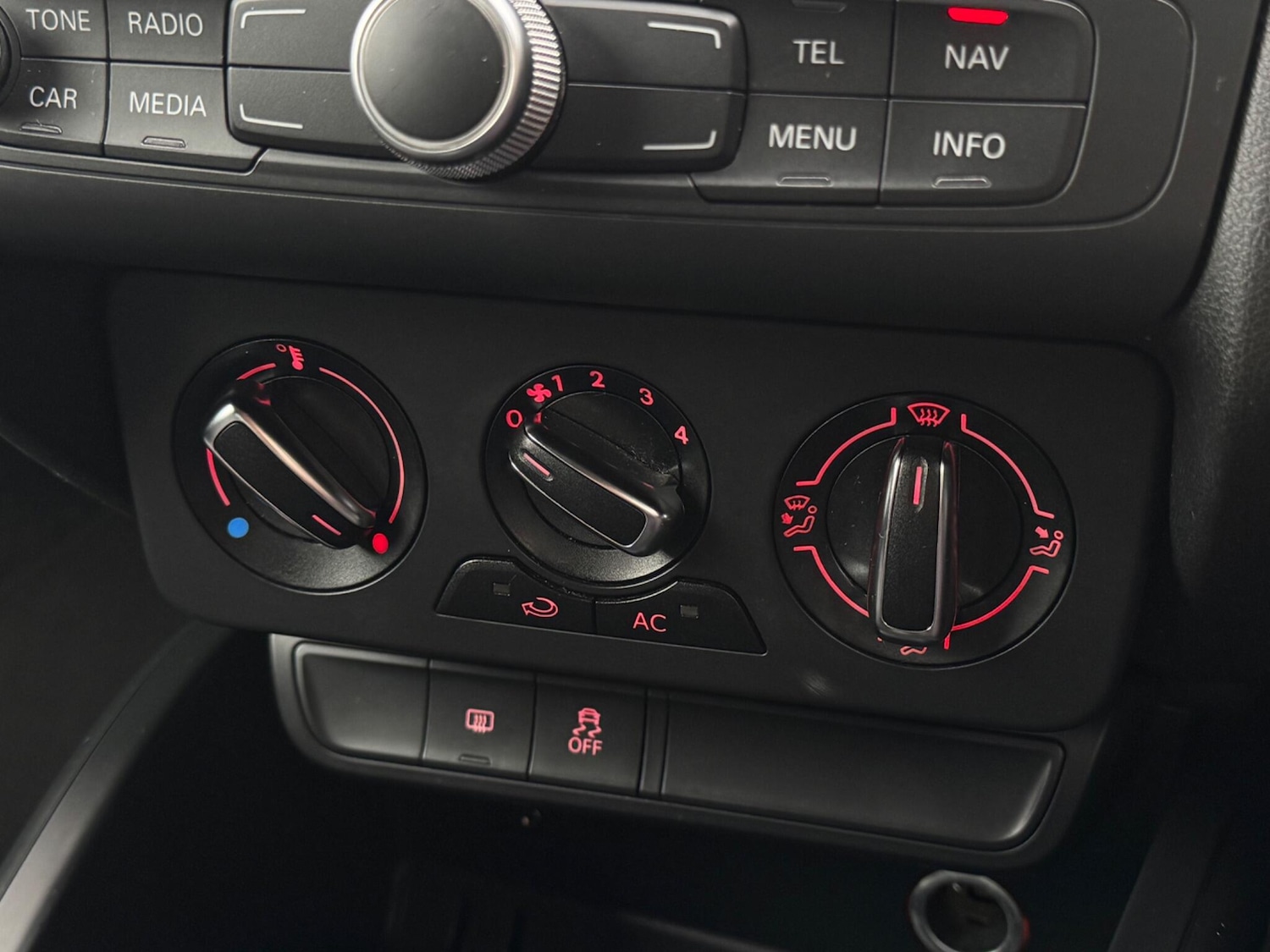 Used Audi A1 for sale - 76499318: Photo 44