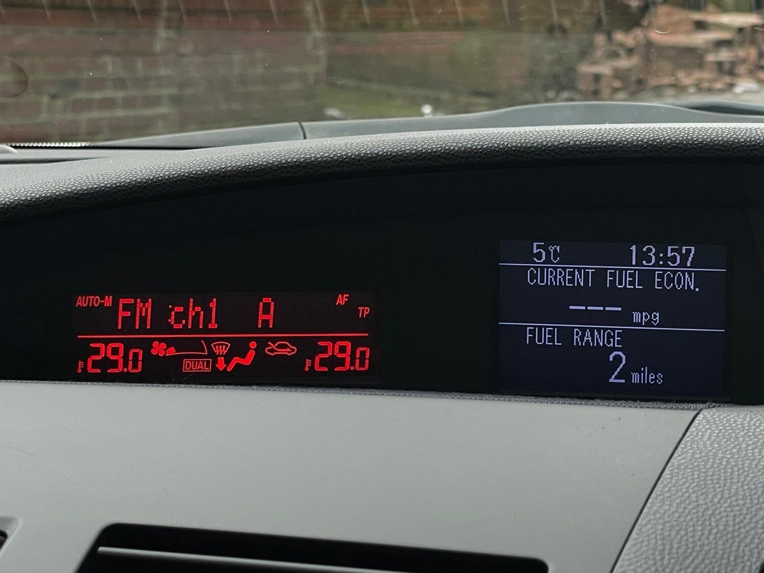 Used Mazda Mazda3 2011 for sale - 77203895: Photo 28