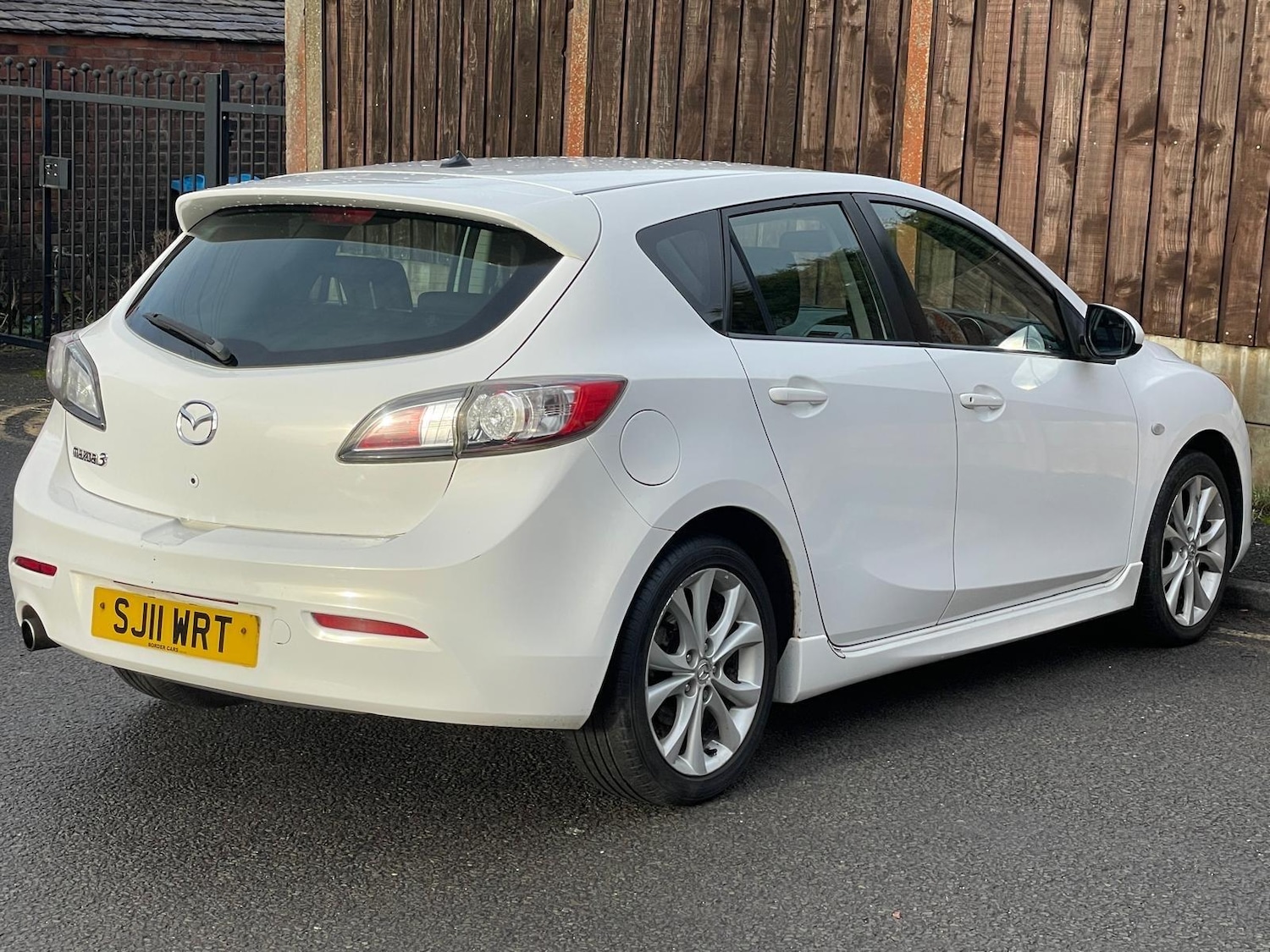 Used Mazda Mazda3 2011 for sale - 77203895: Photo 5