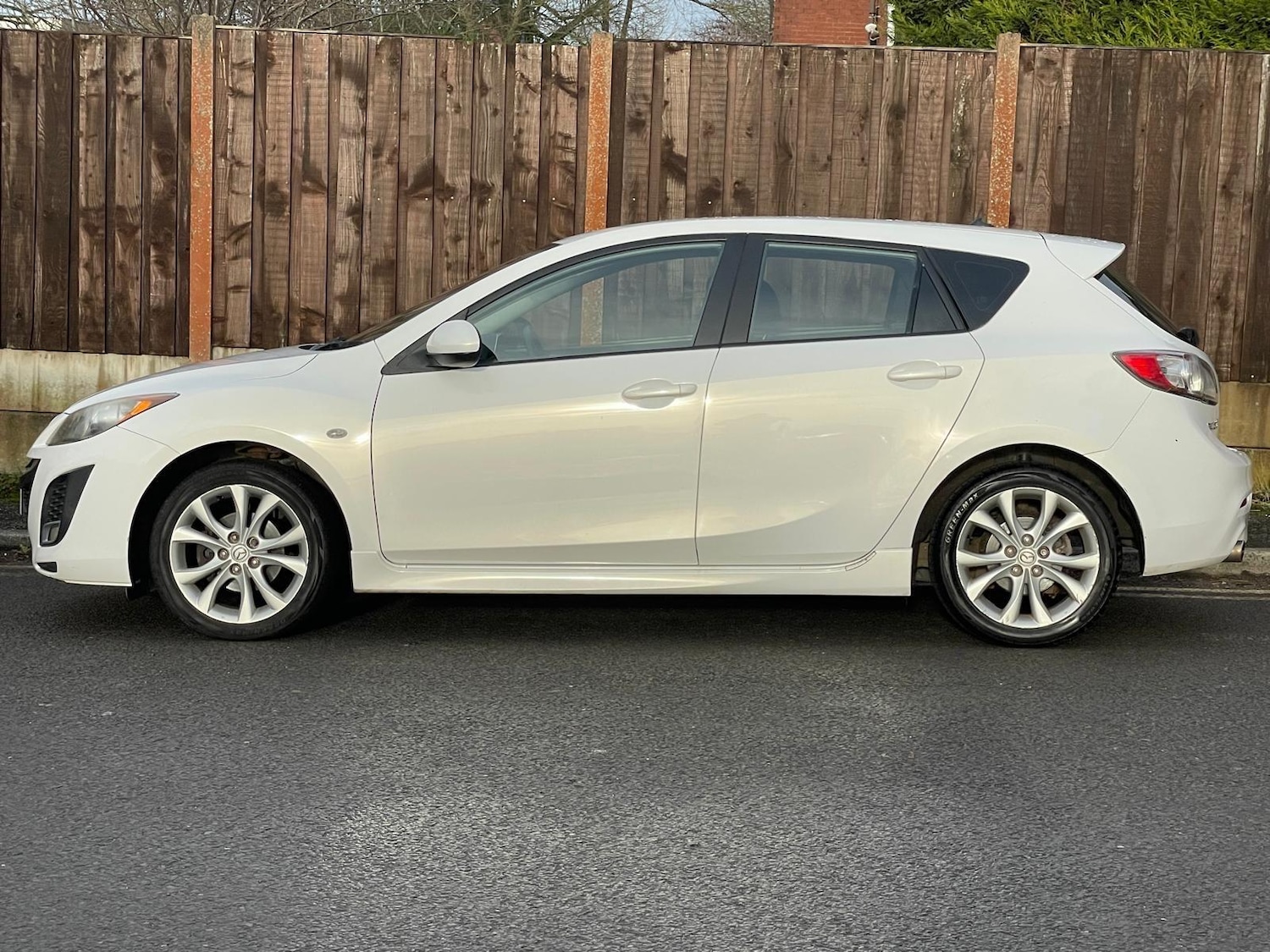 Used Mazda Mazda3 2011 for sale - 77203895: Photo 7