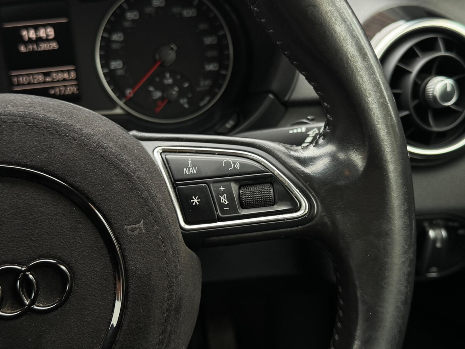 Used Audi A1 for sale - 76993787: Photo 38