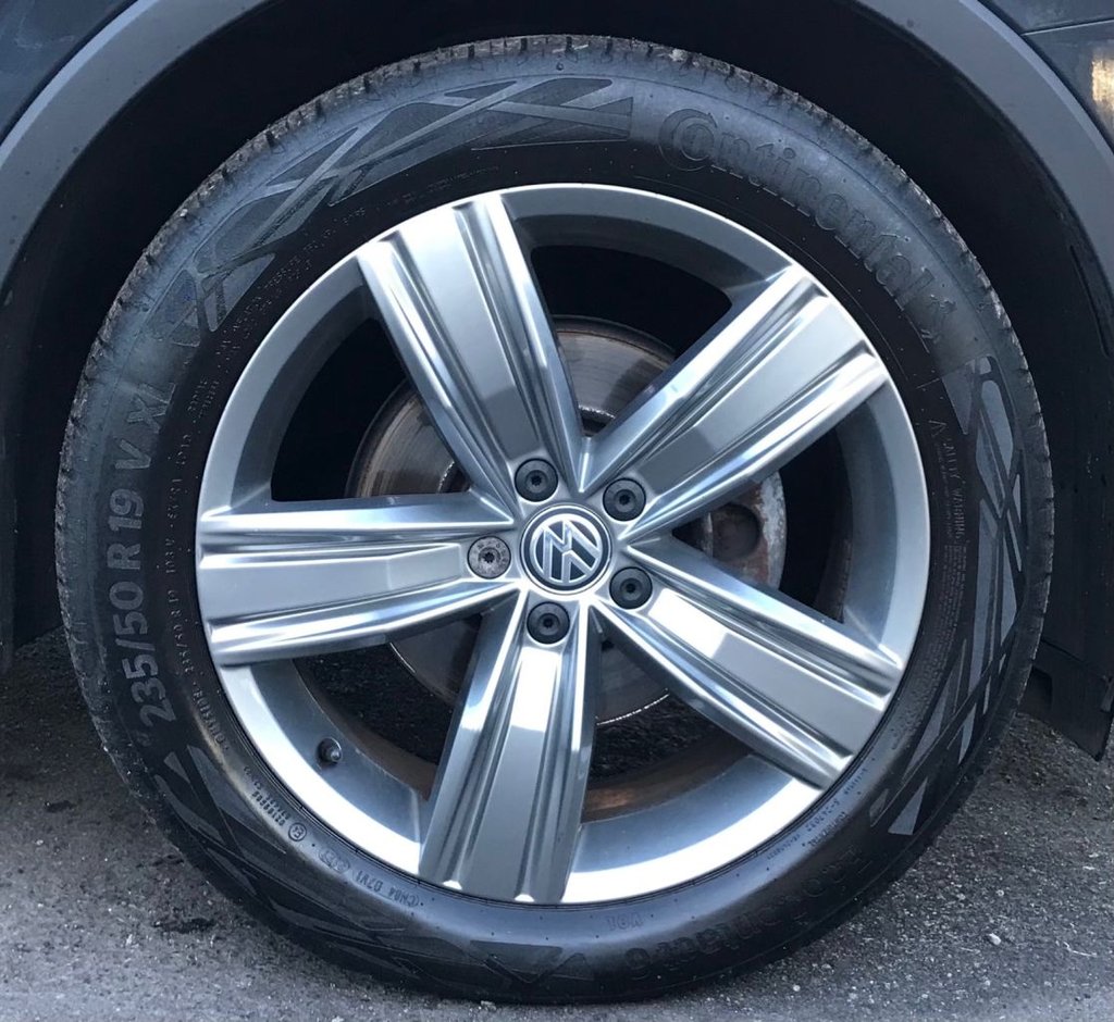 Used Volkswagen Tiguan 2019 for sale - 77557619: Photo 12