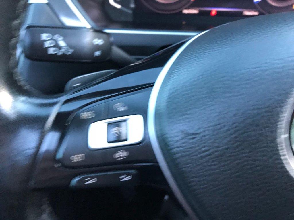 Used Volkswagen Tiguan 2019 for sale - 77557619: Photo 18