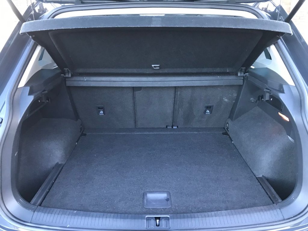 Used Volkswagen Tiguan 2019 for sale - 77557619: Photo 28