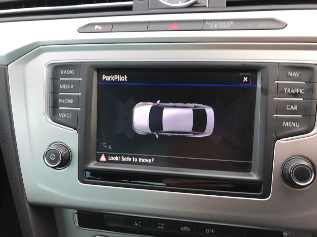 Used Volkswagen Passat 2016 for sale - 76356143: Photo 2