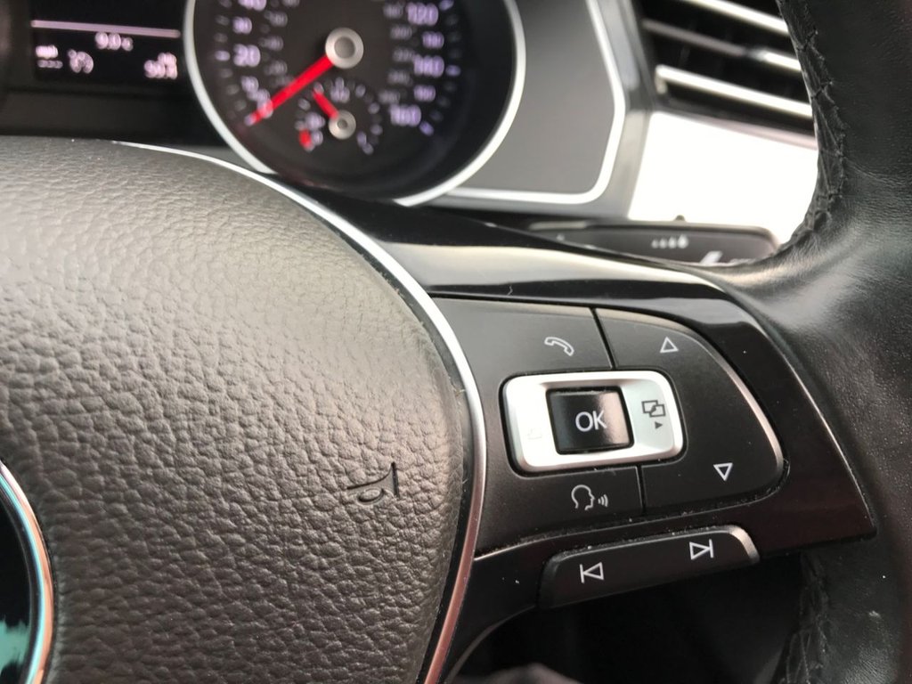 Used Volkswagen Passat 2016 for sale - 76356143: Photo 21