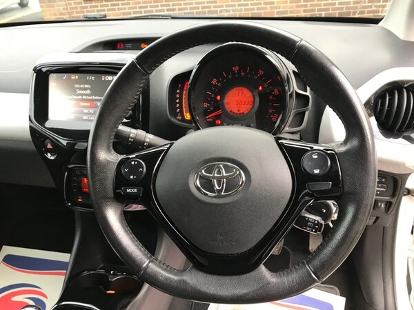 Used Toyota AYGO 2017 for sale - 76202897: Photo 21