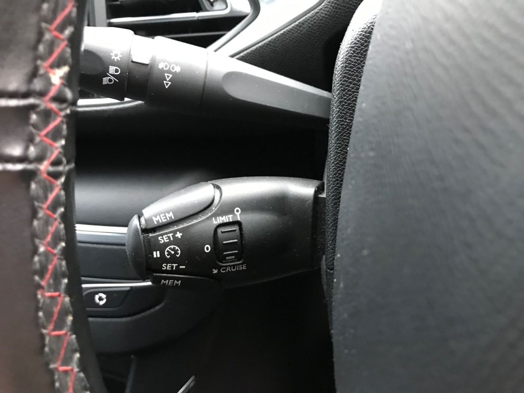 Used Peugeot 308 2016 for sale - 76279471: Photo 21