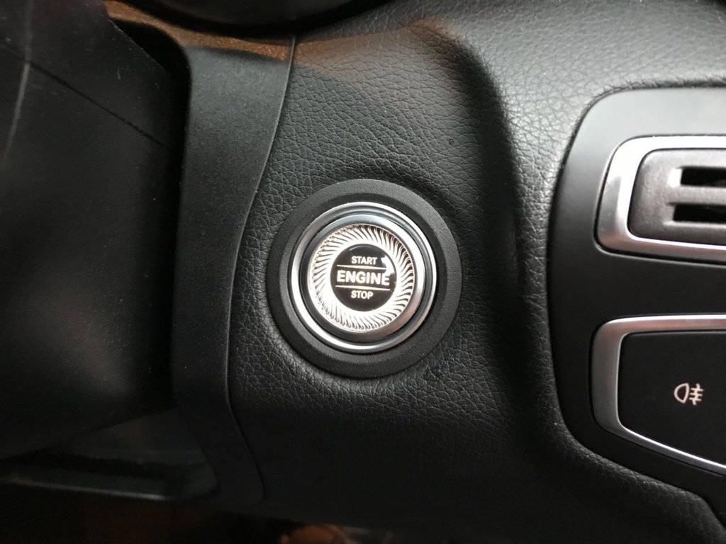 Used Mercedes-Benz C Class 2018 for sale - 76235764: Photo 19