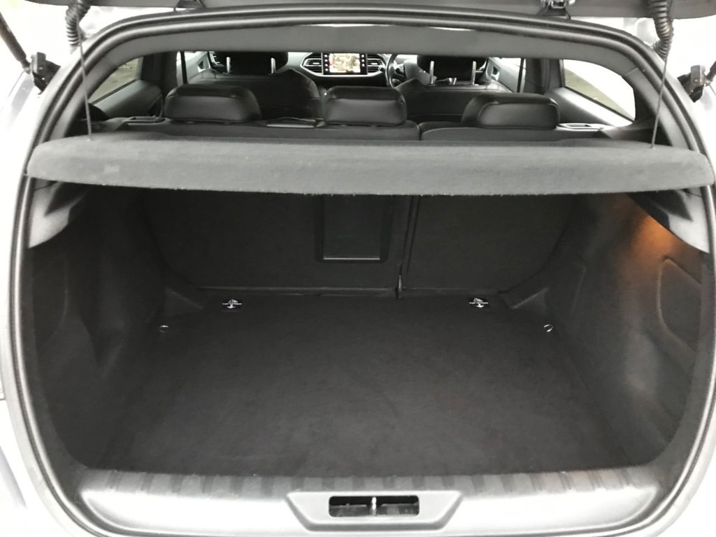 Used Peugeot 308 2015 for sale - 76356178: Photo 24