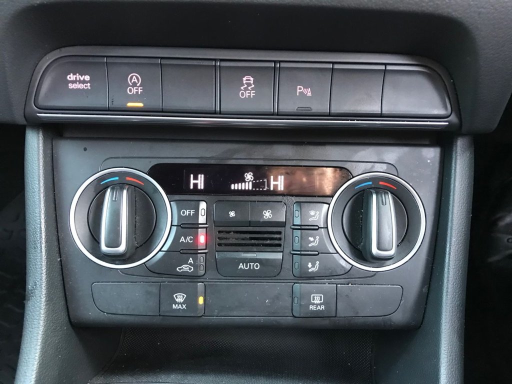 Used Audi Q3 2018 for sale - 77936297: Photo 17