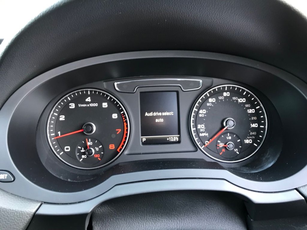 Used Audi Q3 2018 for sale - 77936297: Photo 19