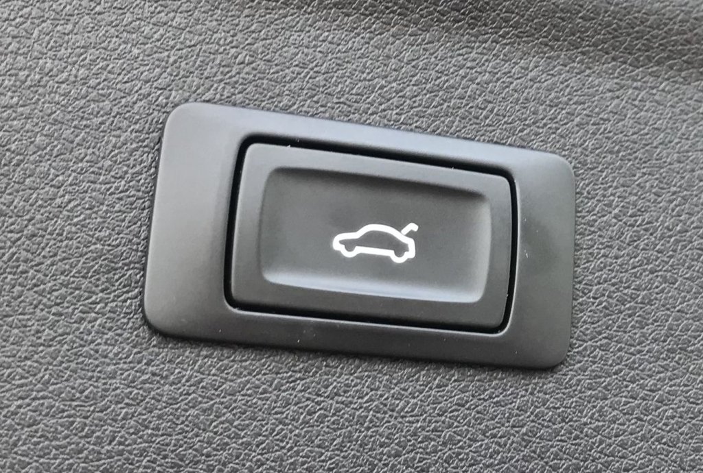 Used Audi Q3 2018 for sale - 77936297: Photo 28