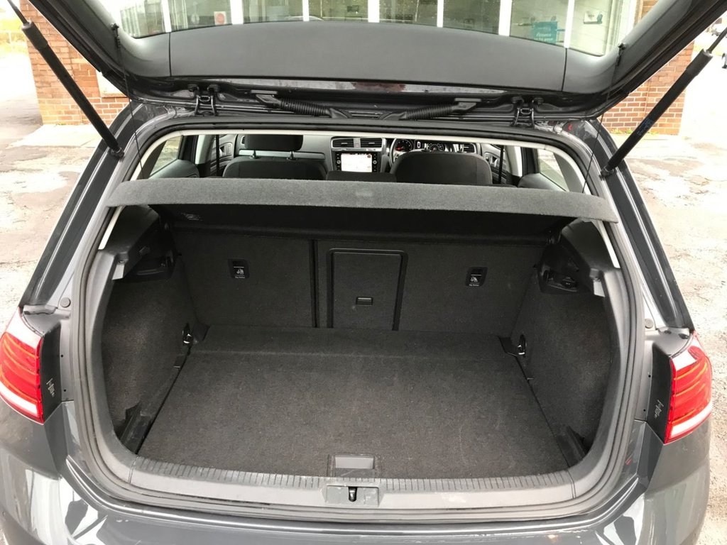 Used Volkswagen Golf 2018 for sale - 76210664: Photo 12