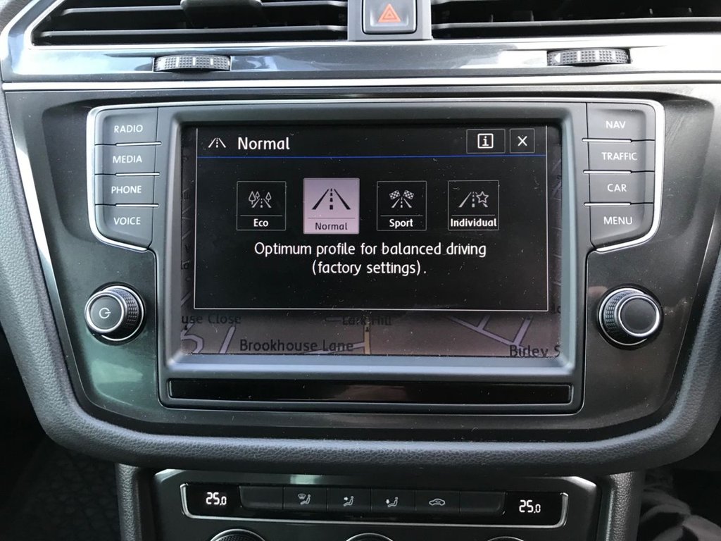 Used Volkswagen Tiguan 2016 for sale - 77276545: Photo 3