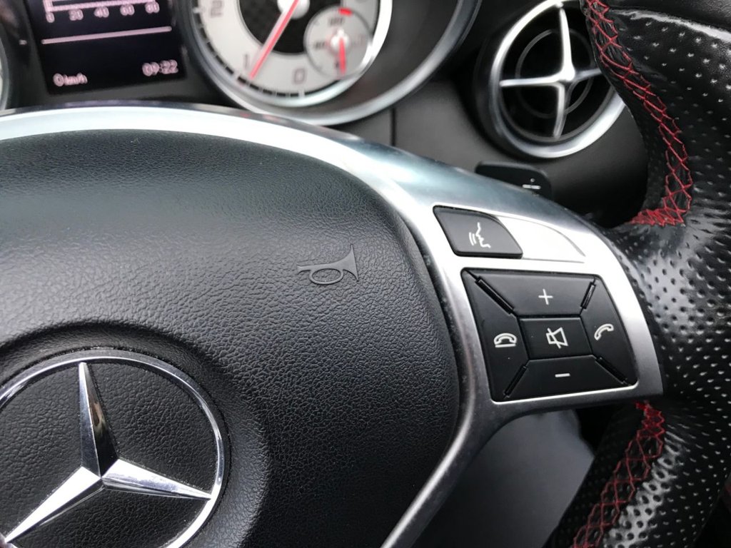 Used Mercedes-Benz SLK 2015 for sale - 77133168: Photo 16