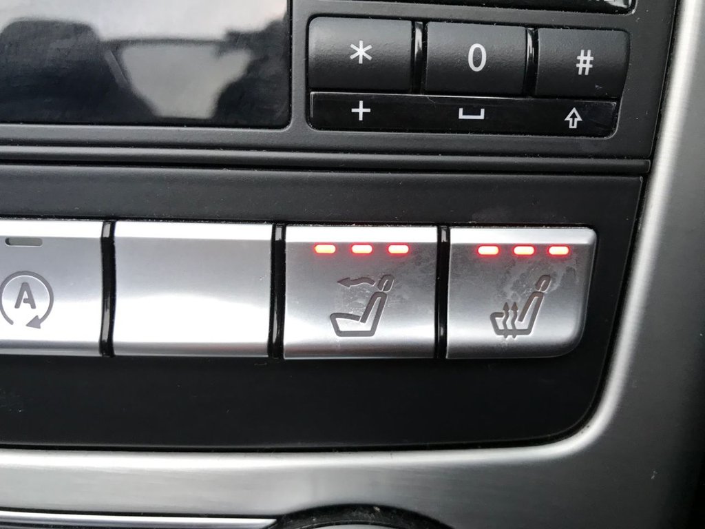 Used Mercedes-Benz SLK 2015 for sale - 77133168: Photo 2