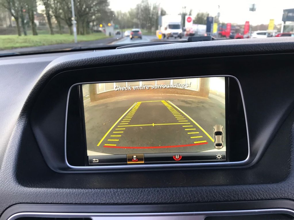 Used Mercedes-Benz E Class 2015 for sale - 76934801: Photo 3