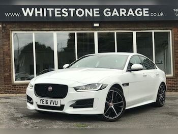 Used Jaguar XE 2016 for sale - 76010254: Photo