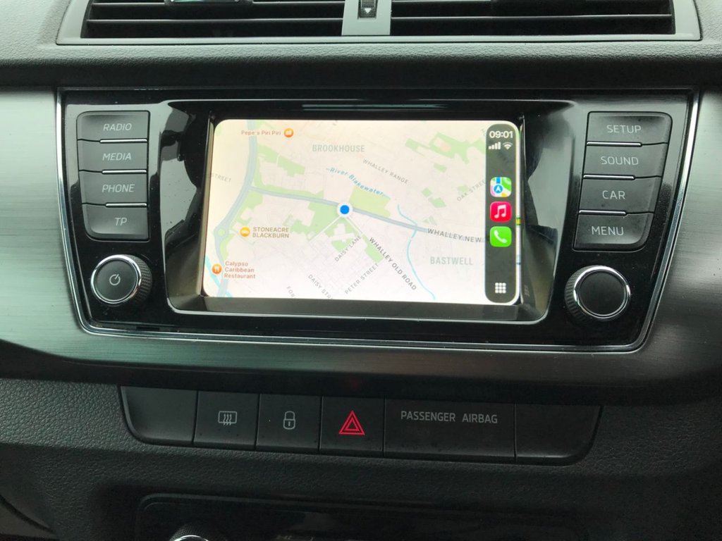 Used Skoda Fabia 2015 for sale - 77780702: Photo 2