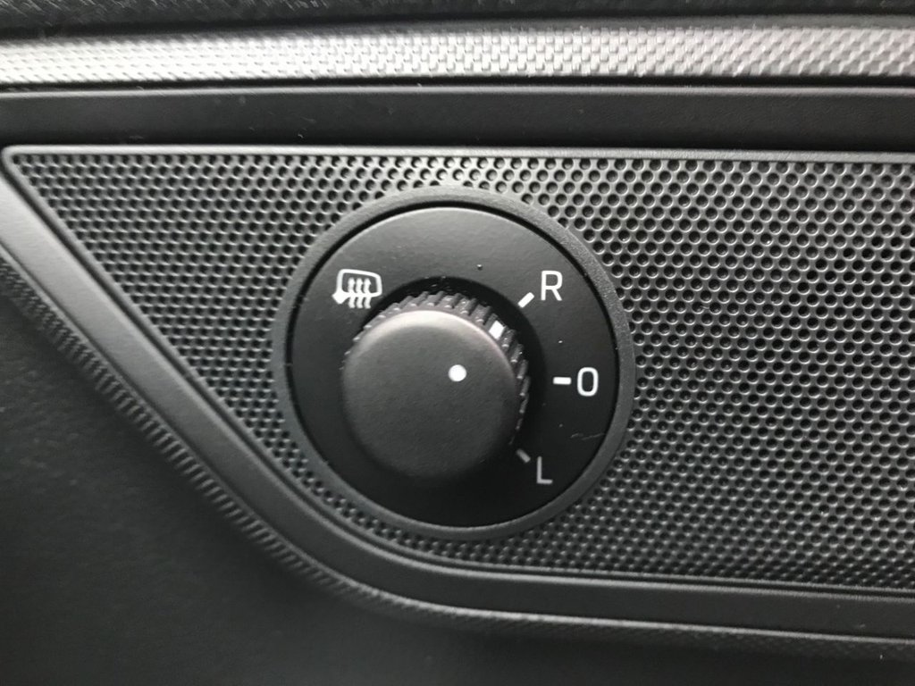 Used Skoda Fabia 2015 for sale - 77780702: Photo 21