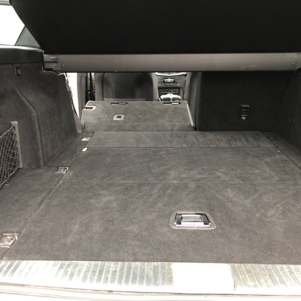Vehicle 33
