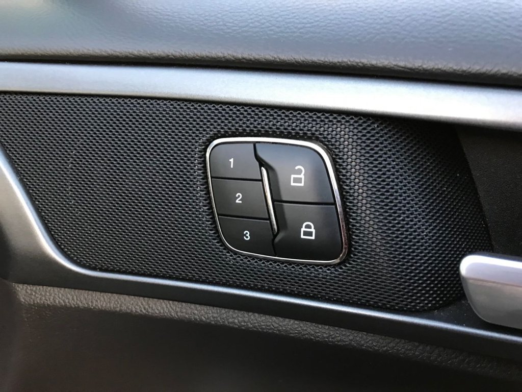 Used Ford Mondeo 2019 for sale - 76631875: Photo 30