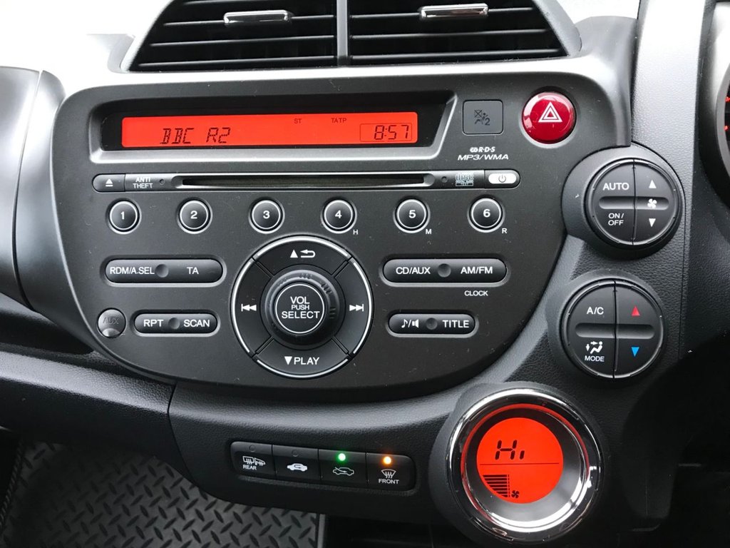 Used Honda Jazz 2012 for sale - 76751268: Photo 18