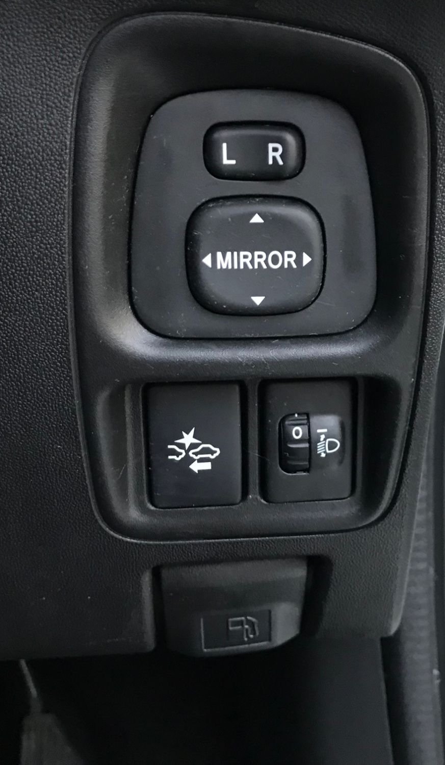 Used Peugeot 108 2016 for sale - 77133831: Photo 18