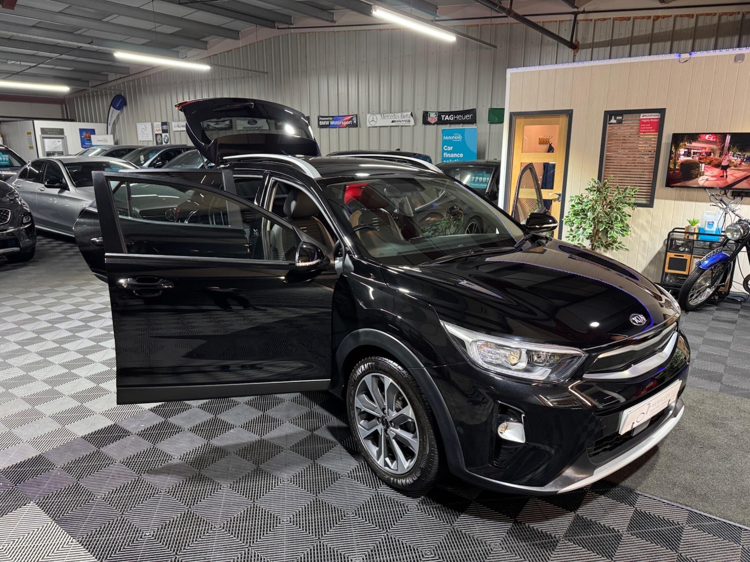 Used Kia Stonic 2020 for sale - 77574543: Photo 14