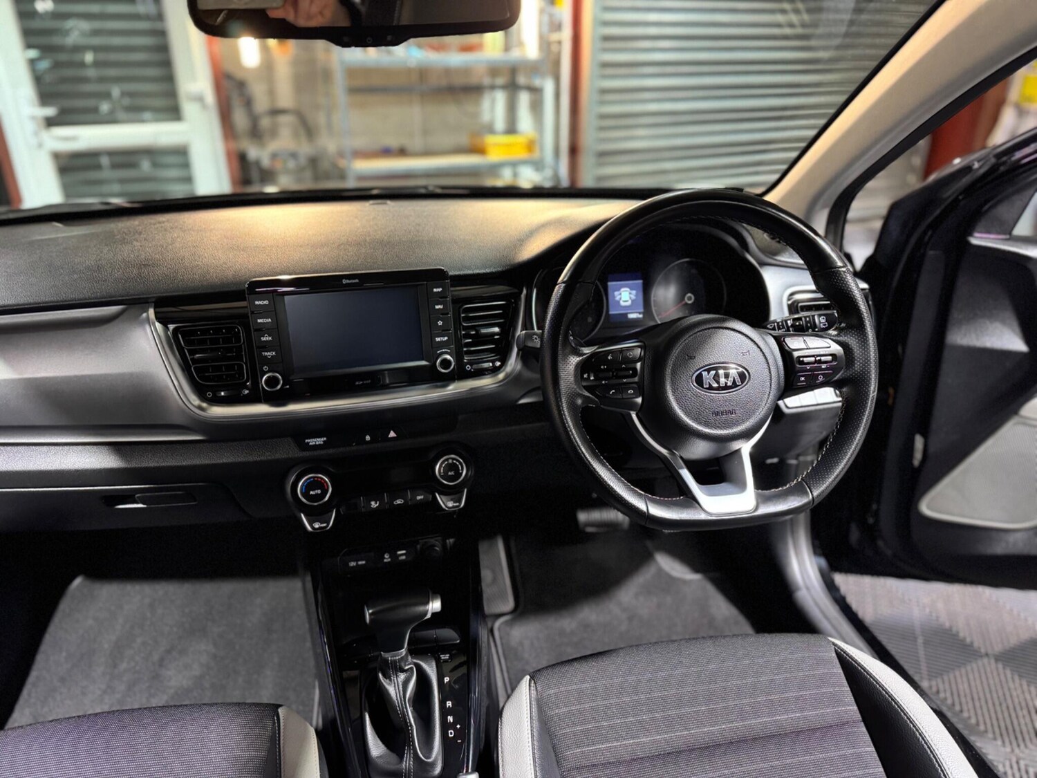 Used Kia Stonic 2020 for sale - 77574543: Photo 40