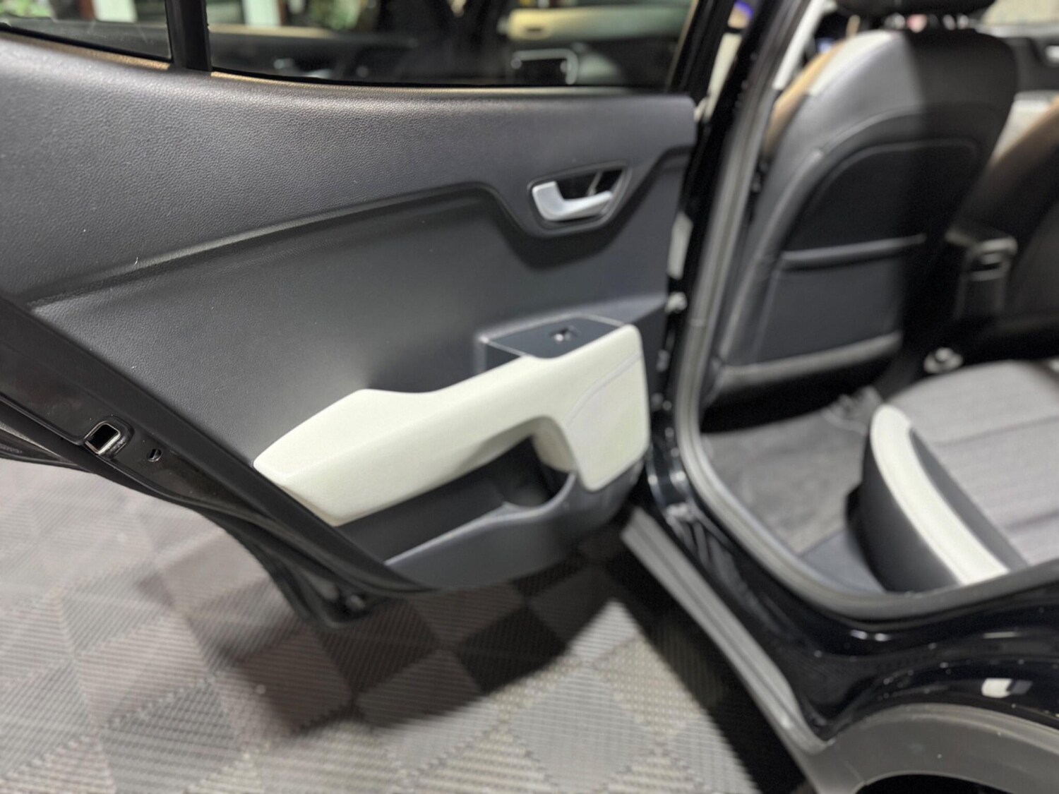 Used Kia Stonic 2020 for sale - 77574543: Photo 54