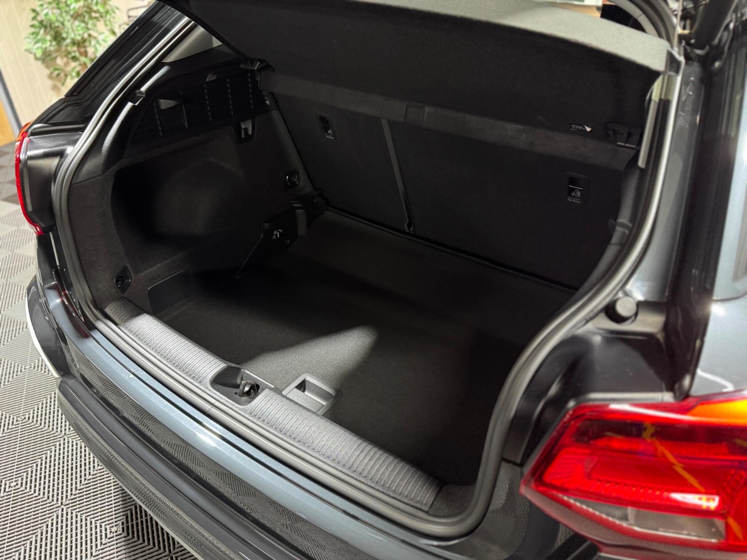 Used Audi Q2 2022 for sale - 77550326: Photo 75