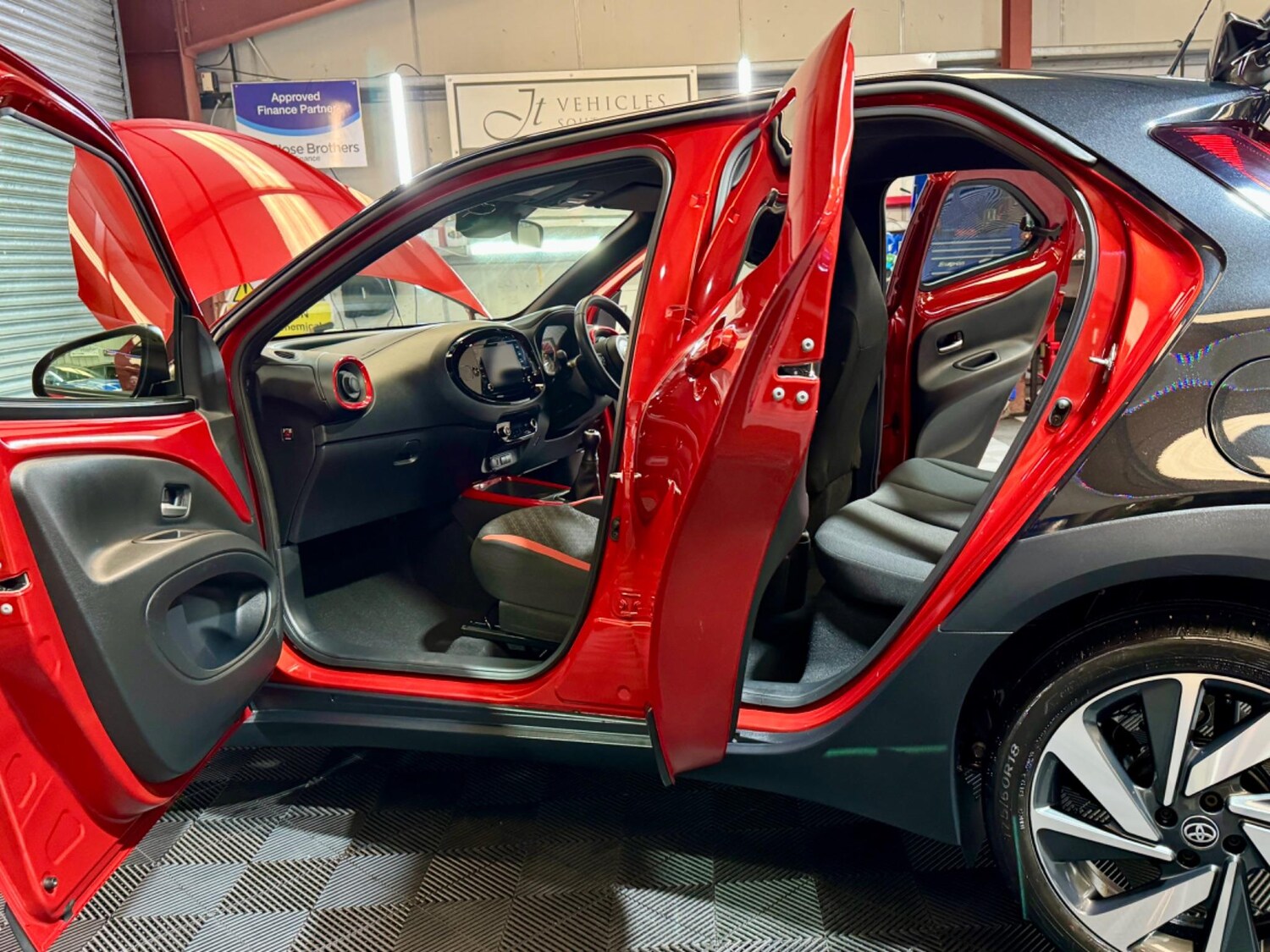 Used Toyota Aygo X 2023 for sale - 77574070: Photo 91