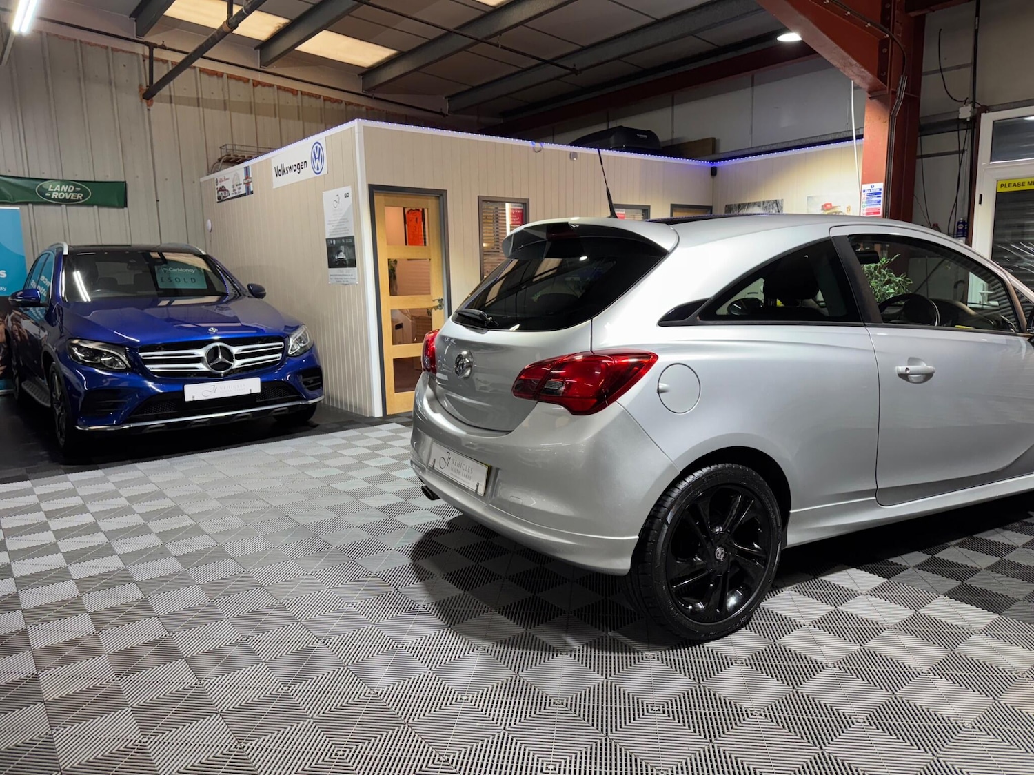 Used Vauxhall Corsa 2015 for sale - 77625981: Photo 25