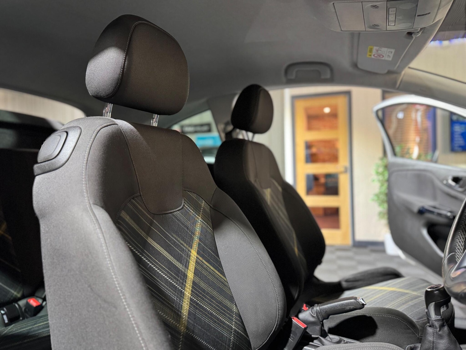 Used Vauxhall Corsa 2015 for sale - 77625981: Photo 35