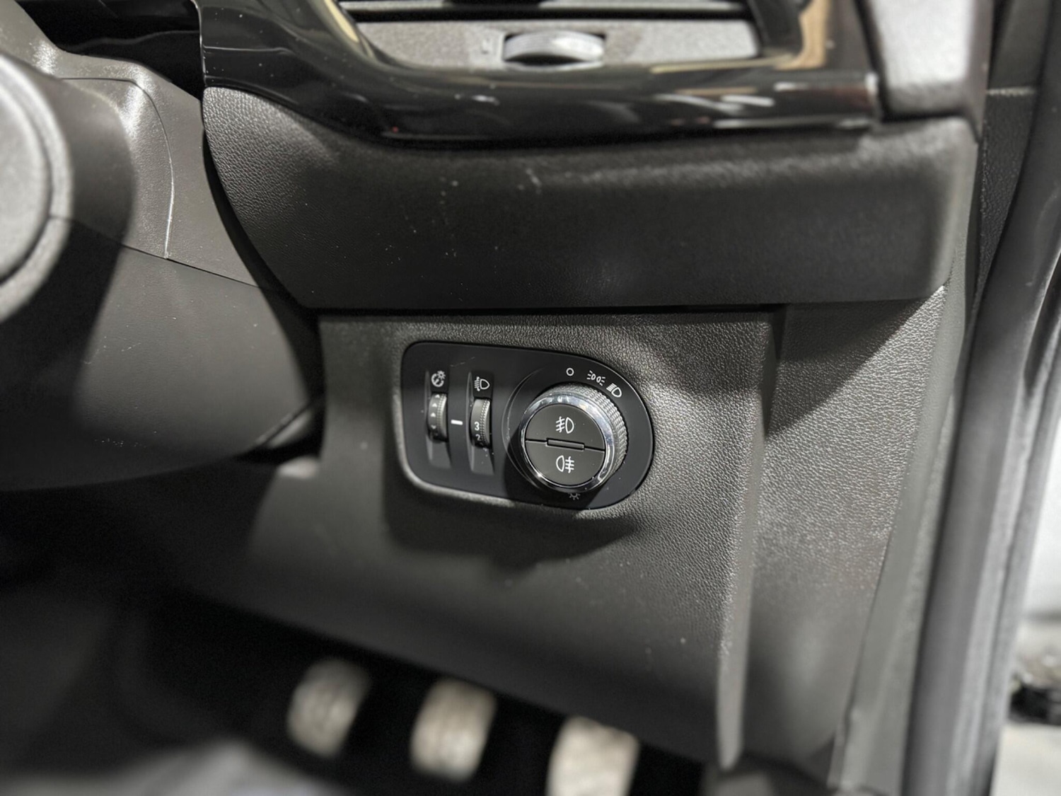 Used Vauxhall Corsa 2015 for sale - 77625981: Photo 39