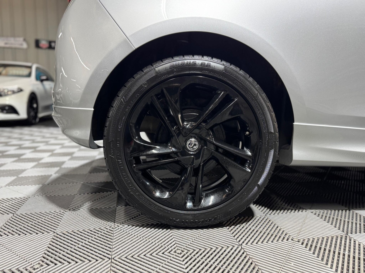 Used Vauxhall Corsa 2015 for sale - 77625981: Photo 43