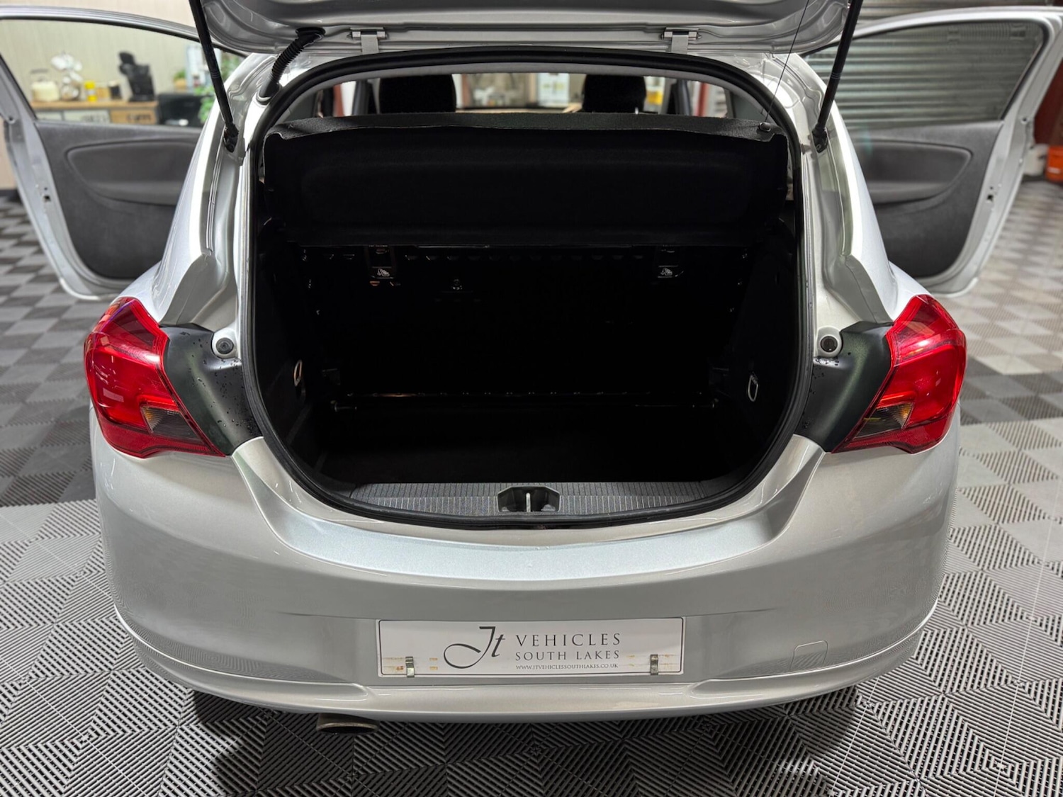 Used Vauxhall Corsa 2015 for sale - 77625981: Photo 48