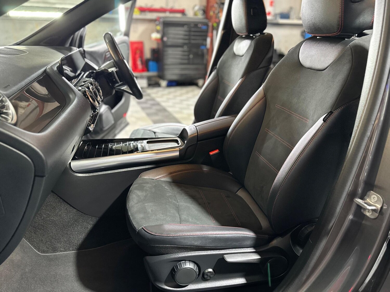 Used Mercedes-Benz GLA 2024 for sale - 77574488: Photo 44